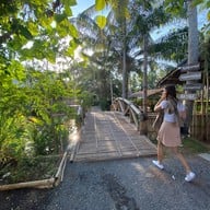บ้านไร่มีสุข