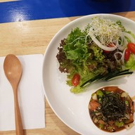 เมนูของร้าน POKE EARTH - ข้าวแกงฮาวาย - ร้านโปเก้เอิท สวนหลวงสแควร์ ซ.จุฬา12