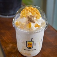เมนูของร้าน Mongny  Cafe ตลาดนัดอัยการ เส้นหลังโลตัส