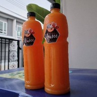 น้ำส้มคั้น Waree