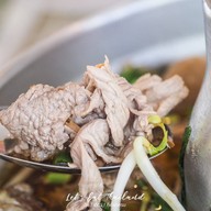 ร้านก๋วยเตี๋ยวเนื้อคุณย่า สูตร50ปี เพชรเกษม 22/1