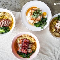 เมนูของร้าน บะหมี่เกี๊ยวชมสวน