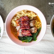 เมนูของร้าน บะหมี่เกี๊ยวชมสวน