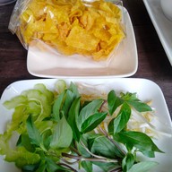 เมนูของร้าน ก๋วยเตี๋ยวเรือ ริมระเบียง