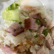 โกคิม ข้าวหมูแดง ข้าวหมูกรอบ