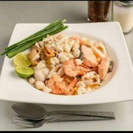 ก๋วยเตี๋ยวลูกชิ้นปลา แม่รวย สาขา 1