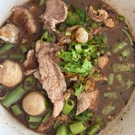 ก๋วยเตี๋ยวเรือลุงจุน รังสิตคลอง5