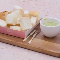 นมปัง แจ้งวัฒนะ