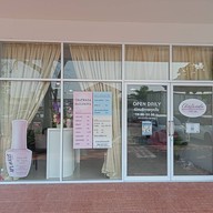 หน้าร้าน Chatnada nails&spa ร้านทำเล็บ ปั้ม ปตท.แสนสุข ขาเข้าวาริน
