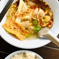 เว้งกาแฟ 2498 ก๋วยเตี๋ยวแคระ