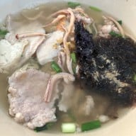 ก๋วยเตี๋ยวโรงสีแสงไทย( บ้านบึง )  บางวัว