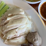 เจ๊เก๋ข้าวมันไก่ตอน เคหะรามคำแหง