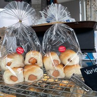 MOM’S RECIPE CAFE BAKERY Jas Khubon Jas Khubon (Food Court)