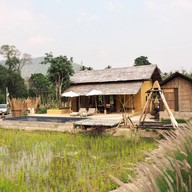 Natu Hut Farmstay & Cafe