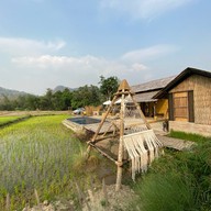 Natu Hut Farmstay & Cafe