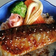 อาหารตามสั่งป้าใจ (ร้านในตำนาน)