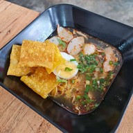 ก๋วยเตี๋ยวป้าแต๋ว