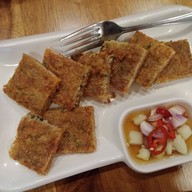 เมนูของร้าน ก๋วยเตี๋ยวคำหวาน ปตท. เวียงกุมกาม ในปั้มปตท.