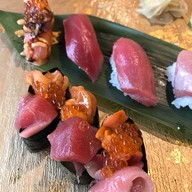 yuzuki izakaya & sushi bar อุดมสุข