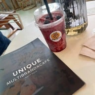 ยูนีค คาเฟ่ -
