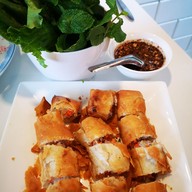 บ้านข้าวหอม