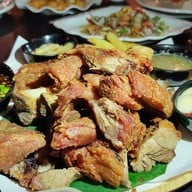 Jones' Salad Bangsaen