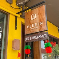หน้าร้าน Elefin Coffee ท่าเตียน