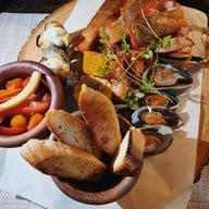 เมนูของร้าน Stone Beach Restaurant