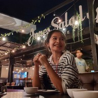 Jones' Salad Bangsaen