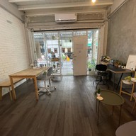 Blithe Coffee & Crafts (ไบลท์ คอฟฟี่)