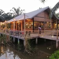 บรรยากาศ บ้านไร่มีสุข