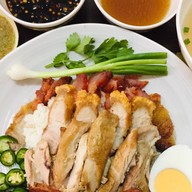 ครัวทองเอก ก๋วยเตี๋ยวเรืออยุธยา รสเด็ด