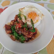ร้านข้าวคุณยาย ลาดกระบังหน้าตึกRNP (ติดกับ7-11)