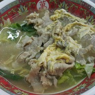 เมนูของร้าน ราดหน้าหมูหมักเจ๊พลอย1