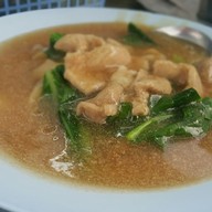 เมนูของร้าน ราดหน้าหมูหมักเจ๊พลอย1