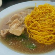 เมนูของร้าน ราดหน้าหมูหมักเจ๊พลอย1