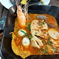 เมนูของร้าน เย็นตาโฟต้มยำแซ่บเวอร์ สันติธรรม