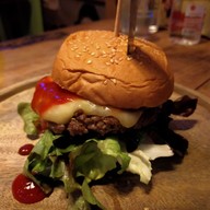 เมนูของร้าน A.M.P Burger & Bar
