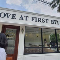 Love at first bite Khanom
