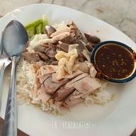 เมนูของร้าน ข้าวมันไก่ไทยสวัสดี