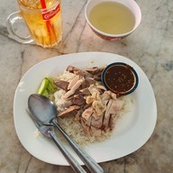 เมนูของร้าน ข้าวมันไก่ไทยสวัสดี