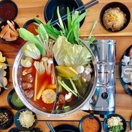 ชาบู 3 พี่น้อง พหลโยธิน 52 แยก 44