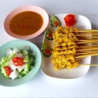 หมูสะเต๊ะ ดาวรุ่ง