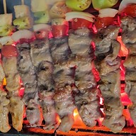 เฟริส์ตามสั่ง/บาบีคิว