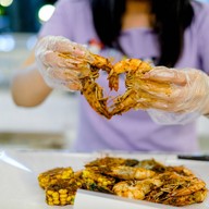 หาดแสงจันทร์ซีฟู้ดแอนด์รีสอร์ท หาดแสงจันทร์ซีฟู้ดแอนด์รีสอร์ท