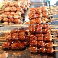 ไส้กรอกชาละวัน (ป้ามาก)