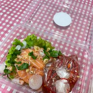 ออนชอน หมูปลาร้า ยำ ส้มตำ อาหารตามสั่ง ราชดำเนิน ราชดำเนิน