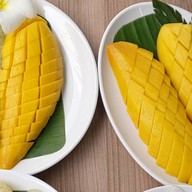 Chef Ple ข้าวเหนียวมะม่วง สุขุมวิท 18