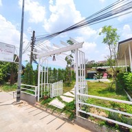 Comfy Corner In Town