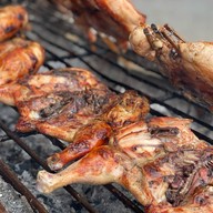 ไก่ย่างวิเชียรบุรีอุ๊&ฝน